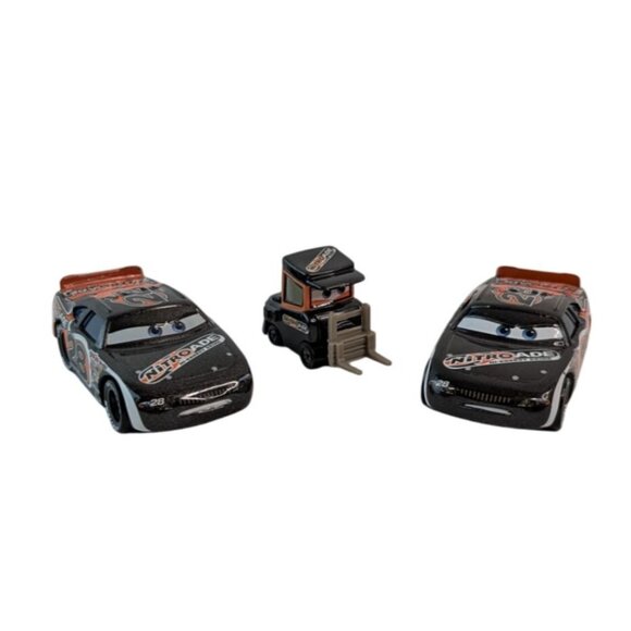 Disney Pixar Cars Nitroade #28 Aiken Axler Race Cars w/Pit Crew Pitty - Picture 1 of 13